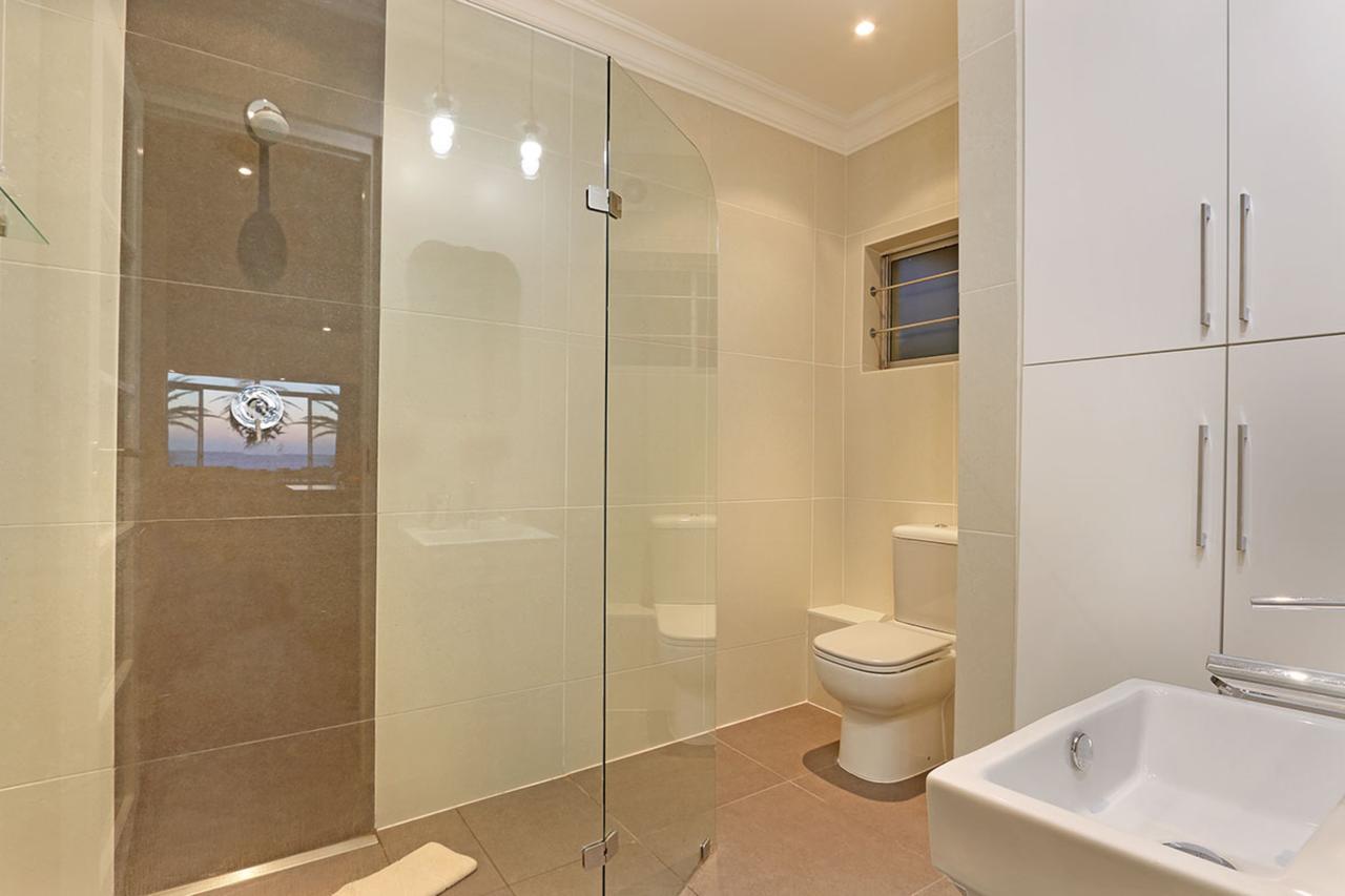 Afribode'S Adenium Beachfront Apartment เคปทาวน์ ภายนอก รูปภาพ
