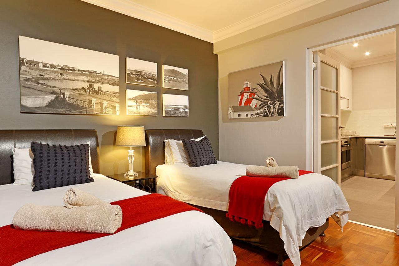 Afribode'S Adenium Beachfront Apartment เคปทาวน์ ภายนอก รูปภาพ